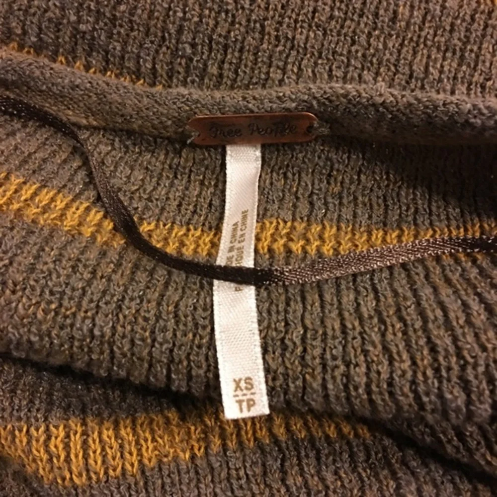 Free People Women's brown and yellow striped Oversized Sweater size XS - Picture 2 of 4